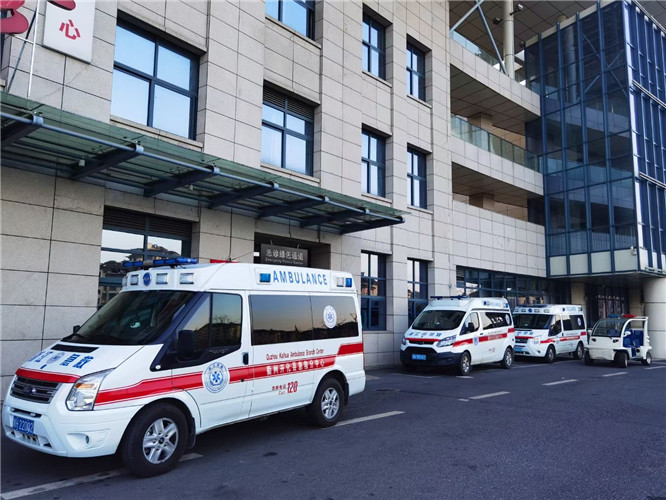 海南藏族救护车出租服务案例4